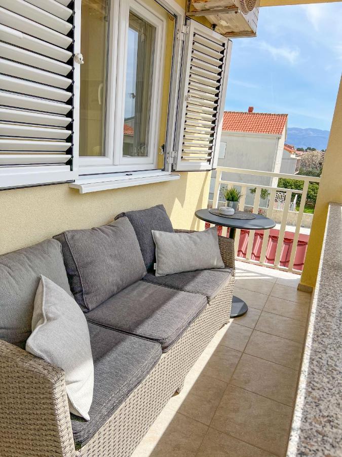Apartment Baska Mit Poolarea - Krk, Kroatien Eksteriør bilde