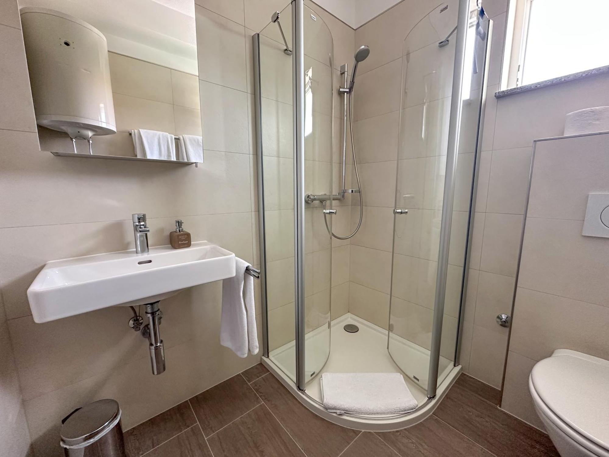 Apartment Baska Mit Poolarea - Krk, Kroatien Eksteriør bilde