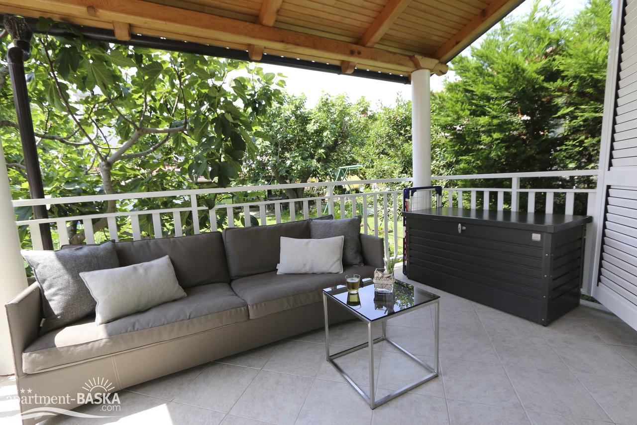 Apartment Baska Mit Poolarea - Krk, Kroatien Eksteriør bilde