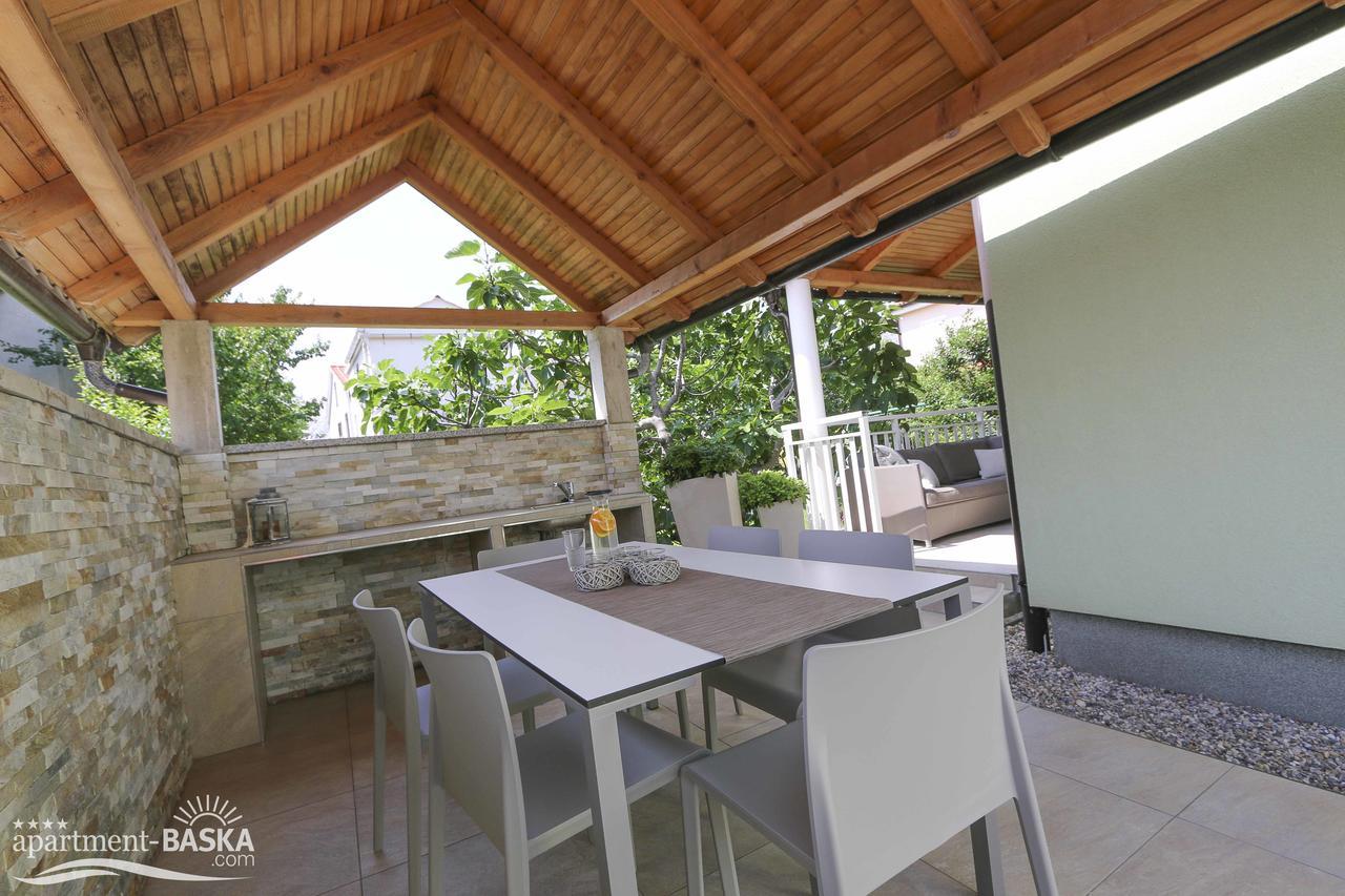 Apartment Baska Mit Poolarea - Krk, Kroatien Eksteriør bilde